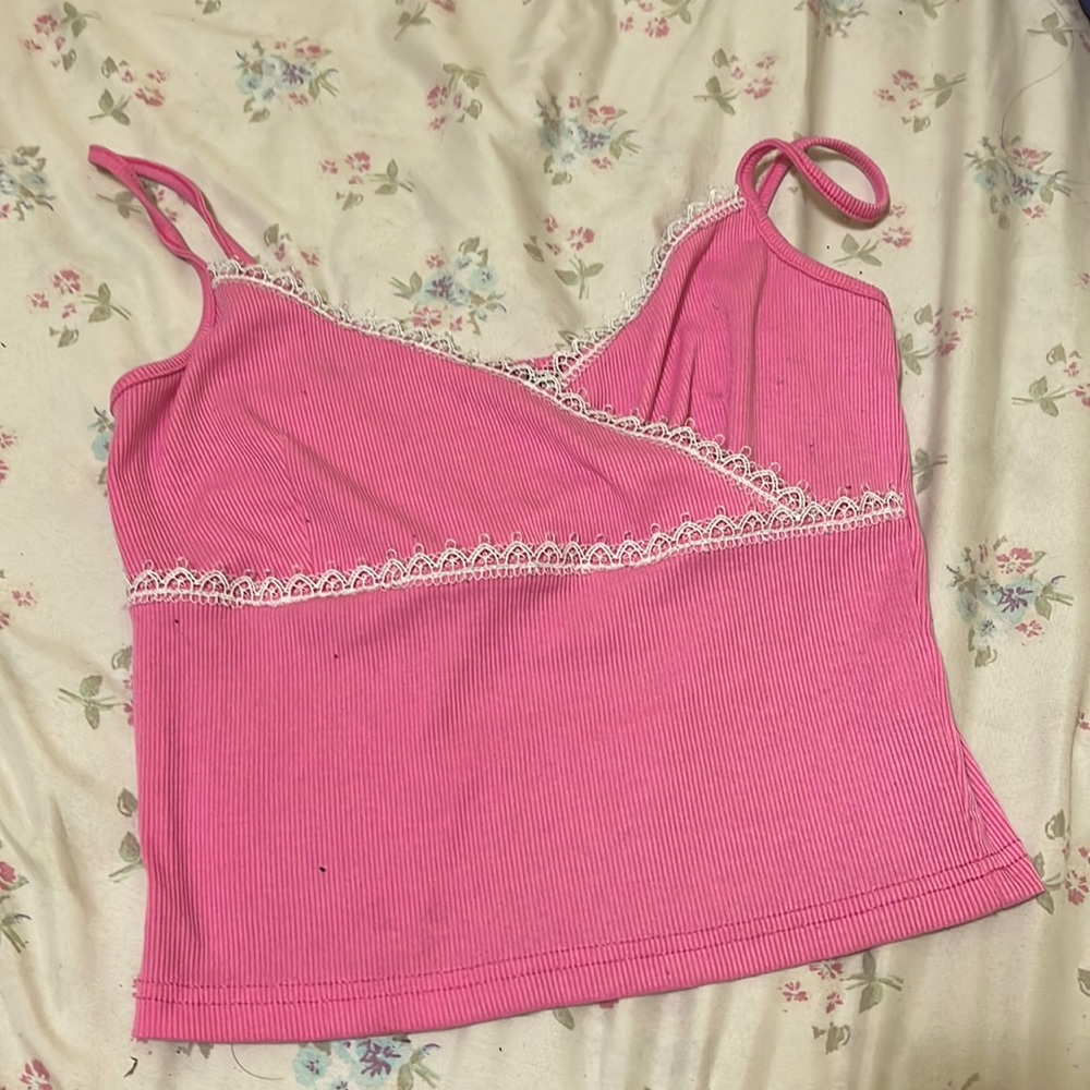 pink crop top